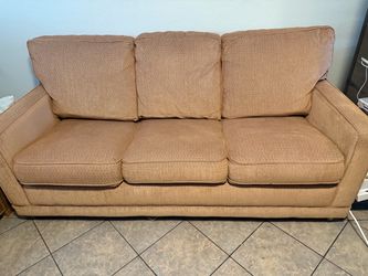 Pull out couch