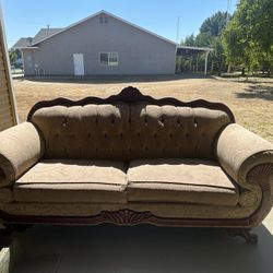 Couch set (FREE)