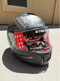 Motorcycle helmet