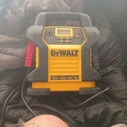 DeWalt Power Inverter 