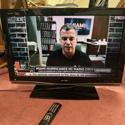 TV Sharp Aquous 37 Inch TV With Remote