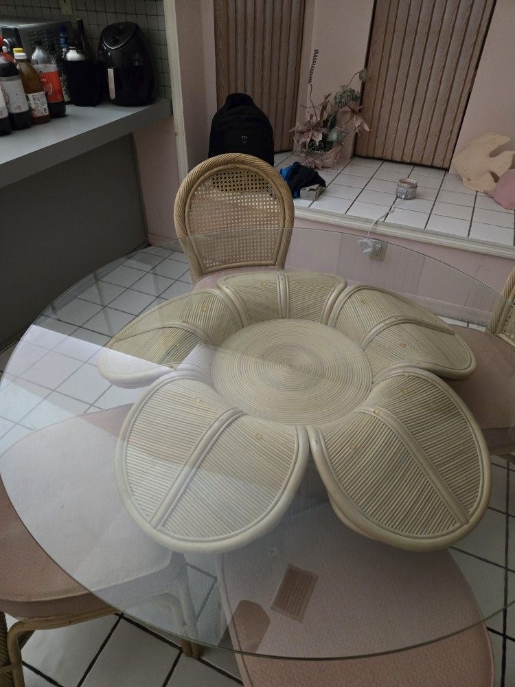 Vintage Flower Table With Chairs