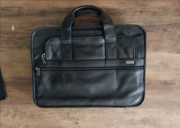 TUMI Genuine Leather Briefcase / Laptop Bag