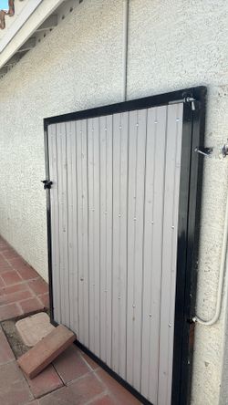 Metal gate