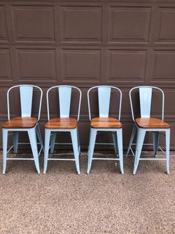 Countertop chairs