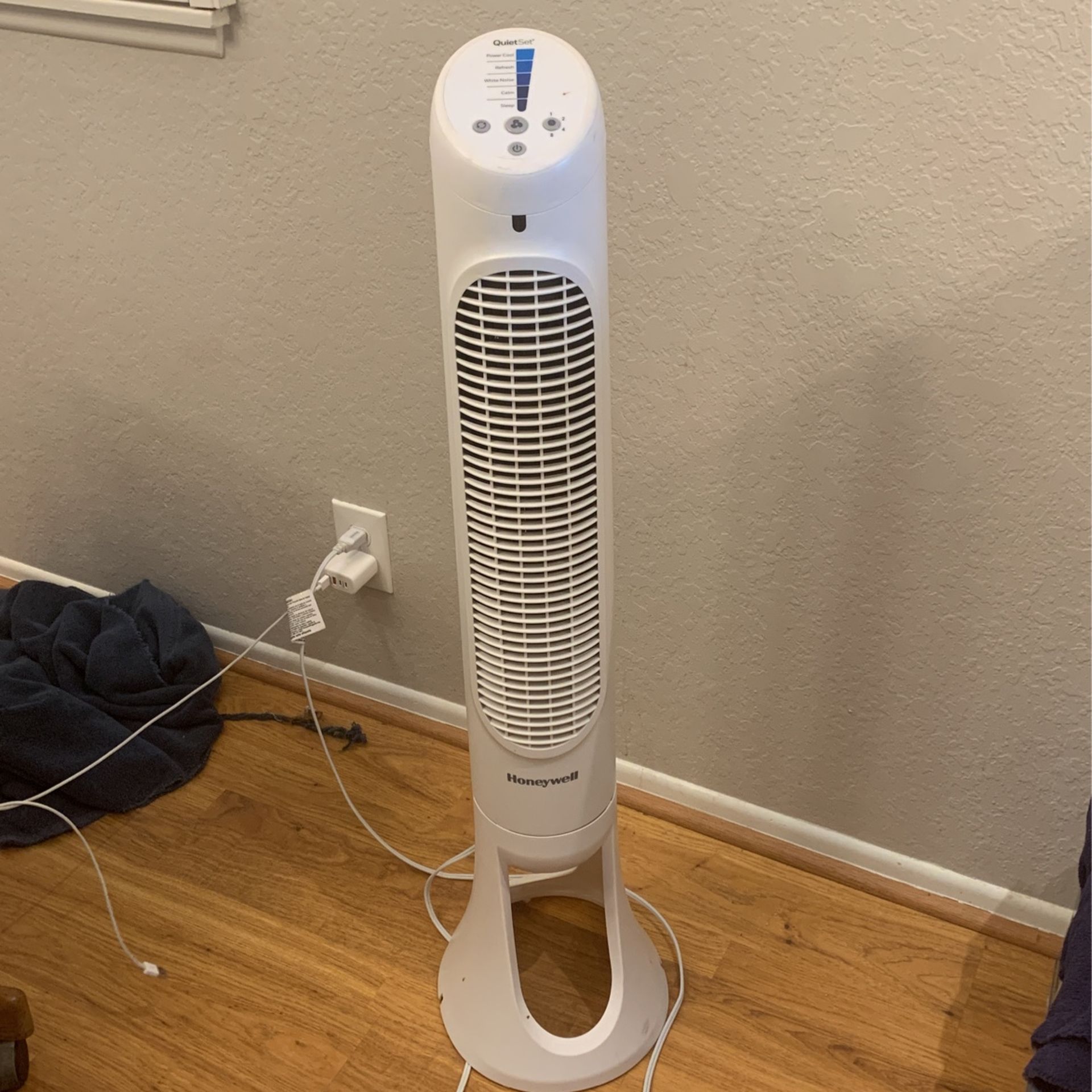 Honeywell Quietset Oscillating Tower Fan