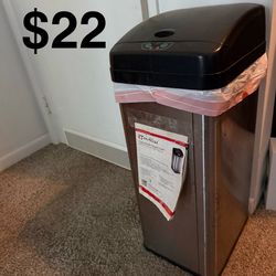 13-Gallon Garbage Can