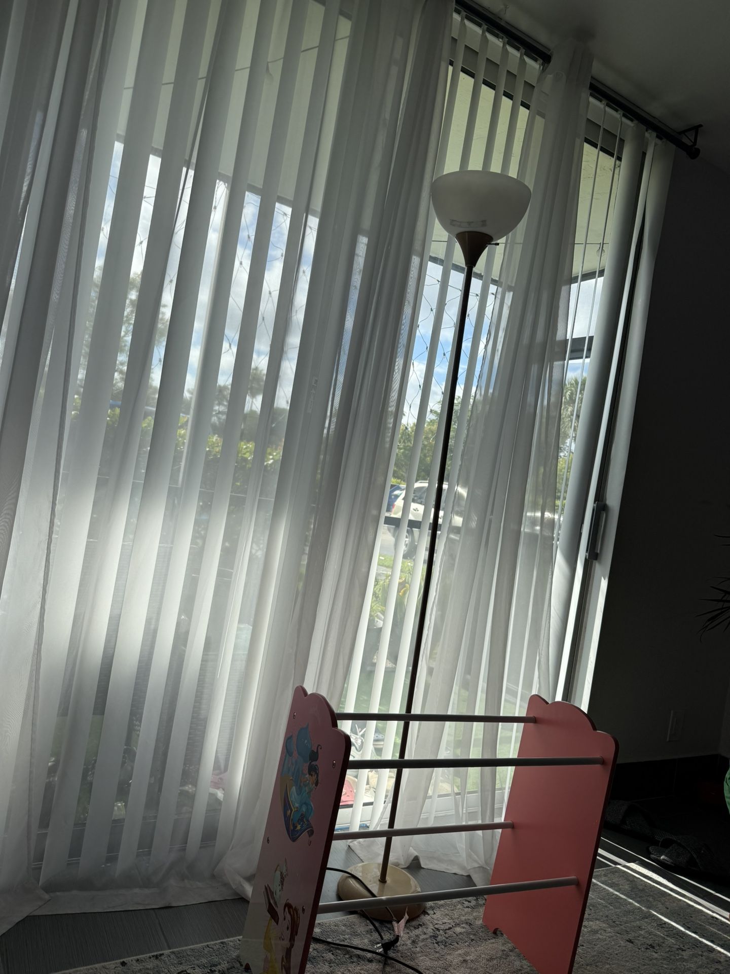 Standing Lamp And Rack