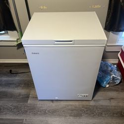 YARD SALE THIS THURSDAY 