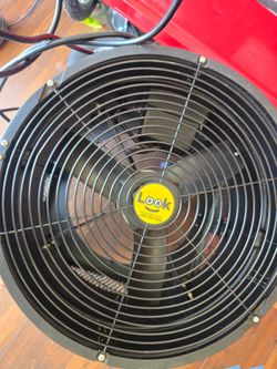18" weather proof wobble man fan