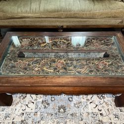 Beautiful Antique Coffee Table with carved detail Solid Wood 