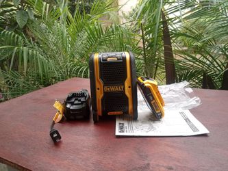 DeWalt 20 v. New    Bluetooth speaker.   W/ battery.  Charger