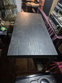 Tall Table With 7 chairs