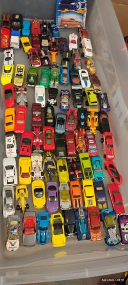 Hot wheel collectable cars lot