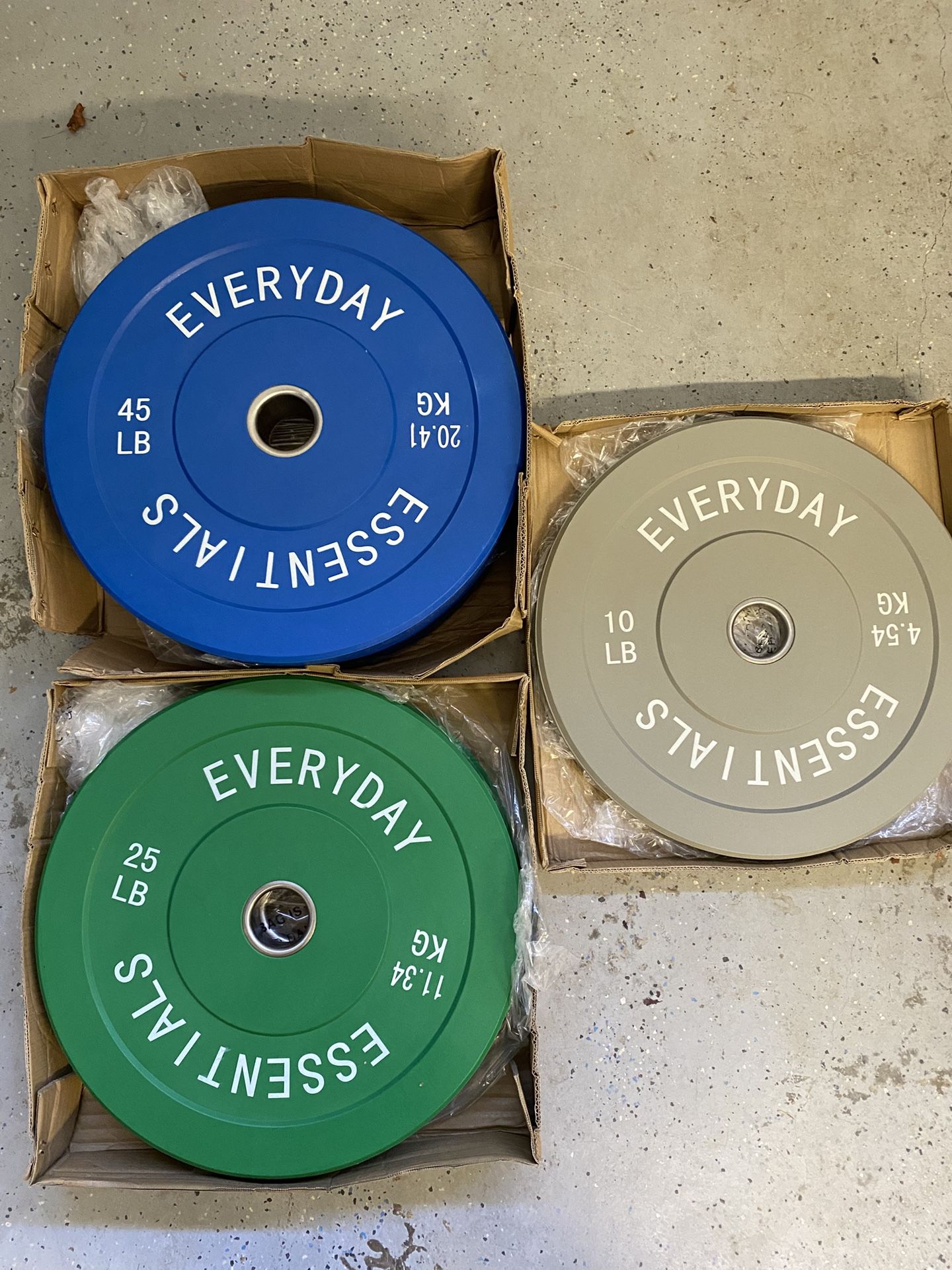BRAND NEW Rubber Colored Bumper Plates - 160lbs