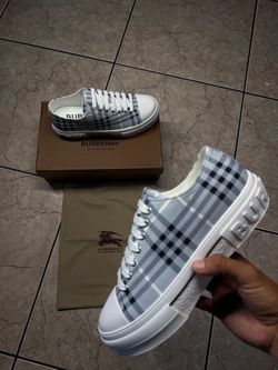 Burberry shoes