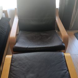IKEA PÖANG Brown Leather Chair With Ottoman 