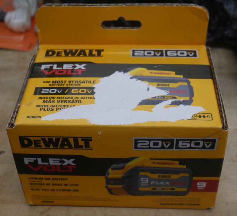 DEWALT BATTERY DCB609 9AH NEW 886745-2