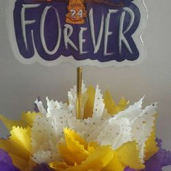 Custom Lakers Party Table Centerpiece Centro de Mesa