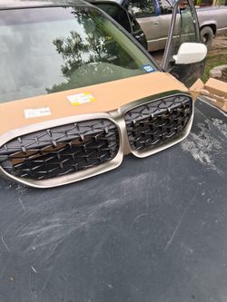 Front Grill for BMW G20 320i 330i M340i 2023-2024, Gloss Black Front Kidney Grill
