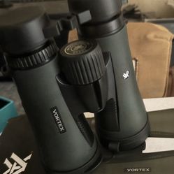 Vortex Diamondback HD 12x50 Binoculars- Brand new All Included