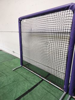 7x7 screen net with padding all around.