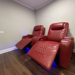 Recliners / Sofas 