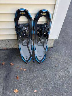 Men’s Size 30 Snowshoes