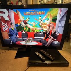 LG TV 40” + BLUERAY PANASONIC 