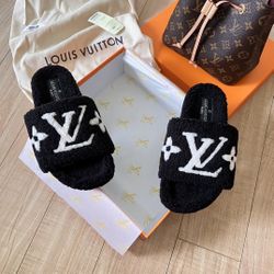 Louis Vuitton Fur Slippers