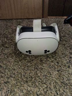 Meta Quest 3 VR Headset