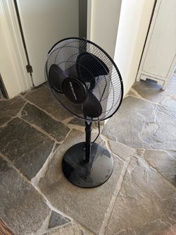 Standing fan
