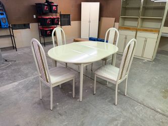 Dining Table & 4 Chairs  - Free Delivery 🚚