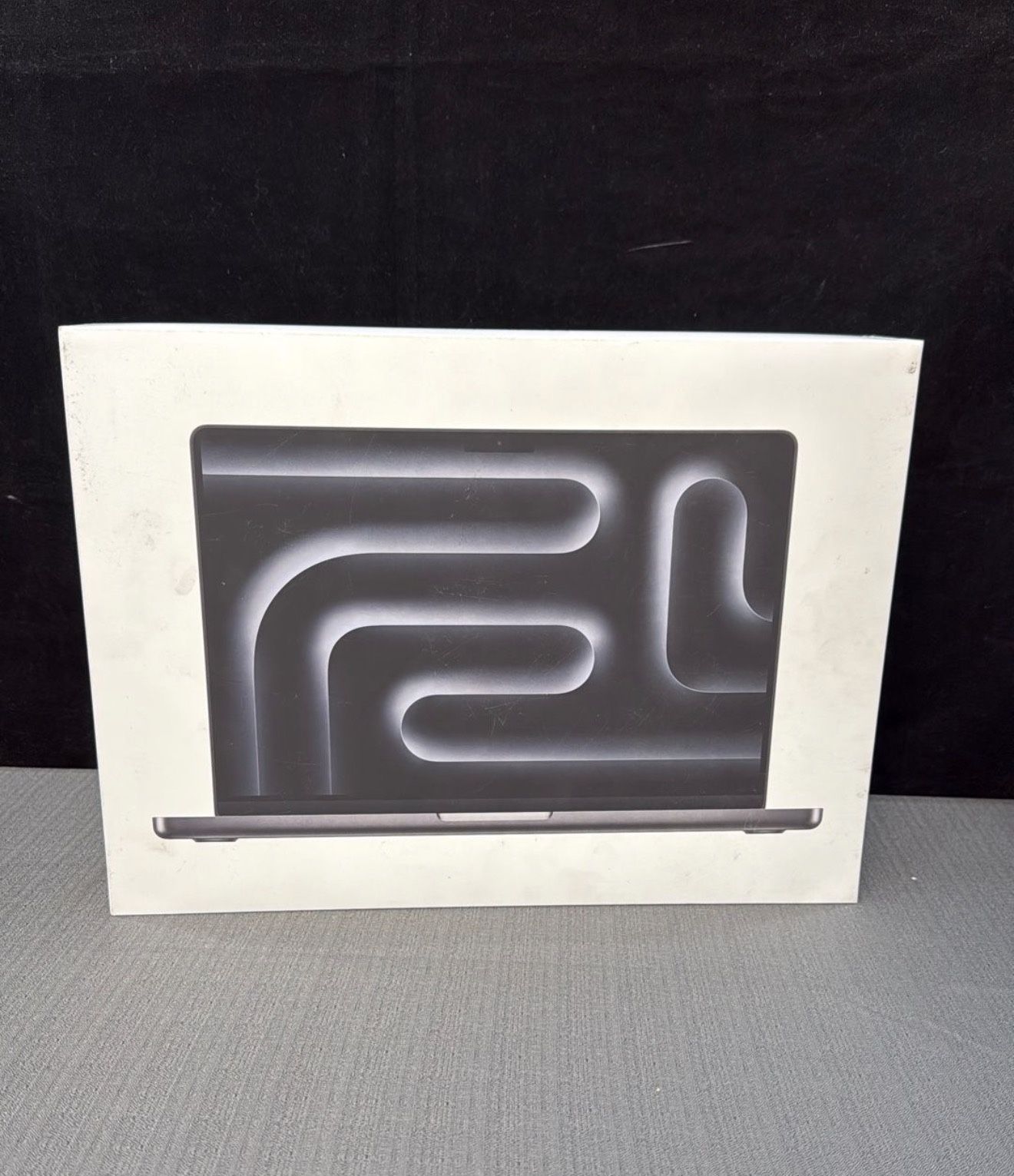 16” apple MacBook Pro m4 max 48GB ram 1TB Ssd