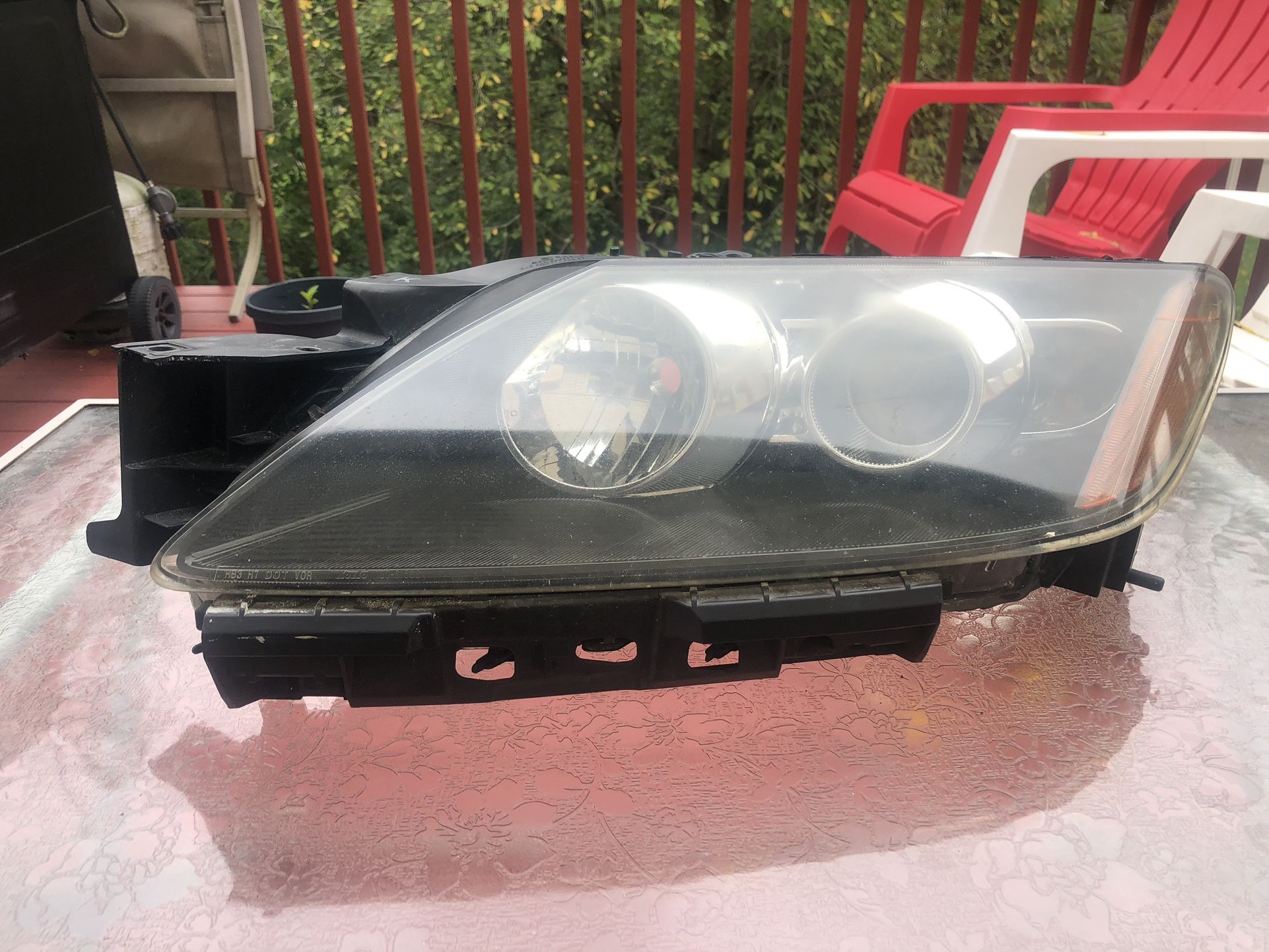 Right And Left Headlight Assembly - 2007-2009 Mazda CX7 Sport Utility Halogen