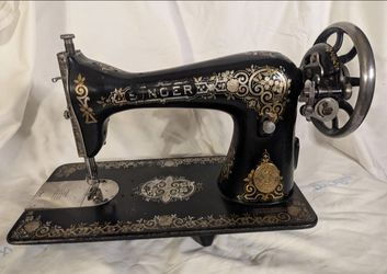 Antique 1915 Singer

Sewing Machine G4

Series- G(contact info removed)