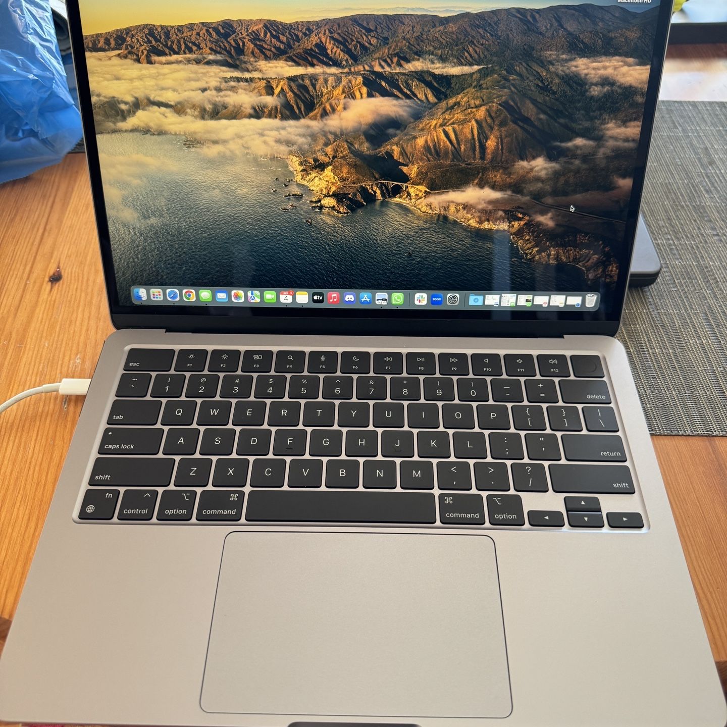 Apple MacBook Air 13 Inch 2022 M2 16gb RAM 512gb HD