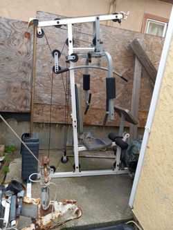 Weightlifting Equipment