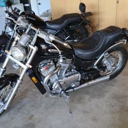 96 Suzuki Intruder VS800