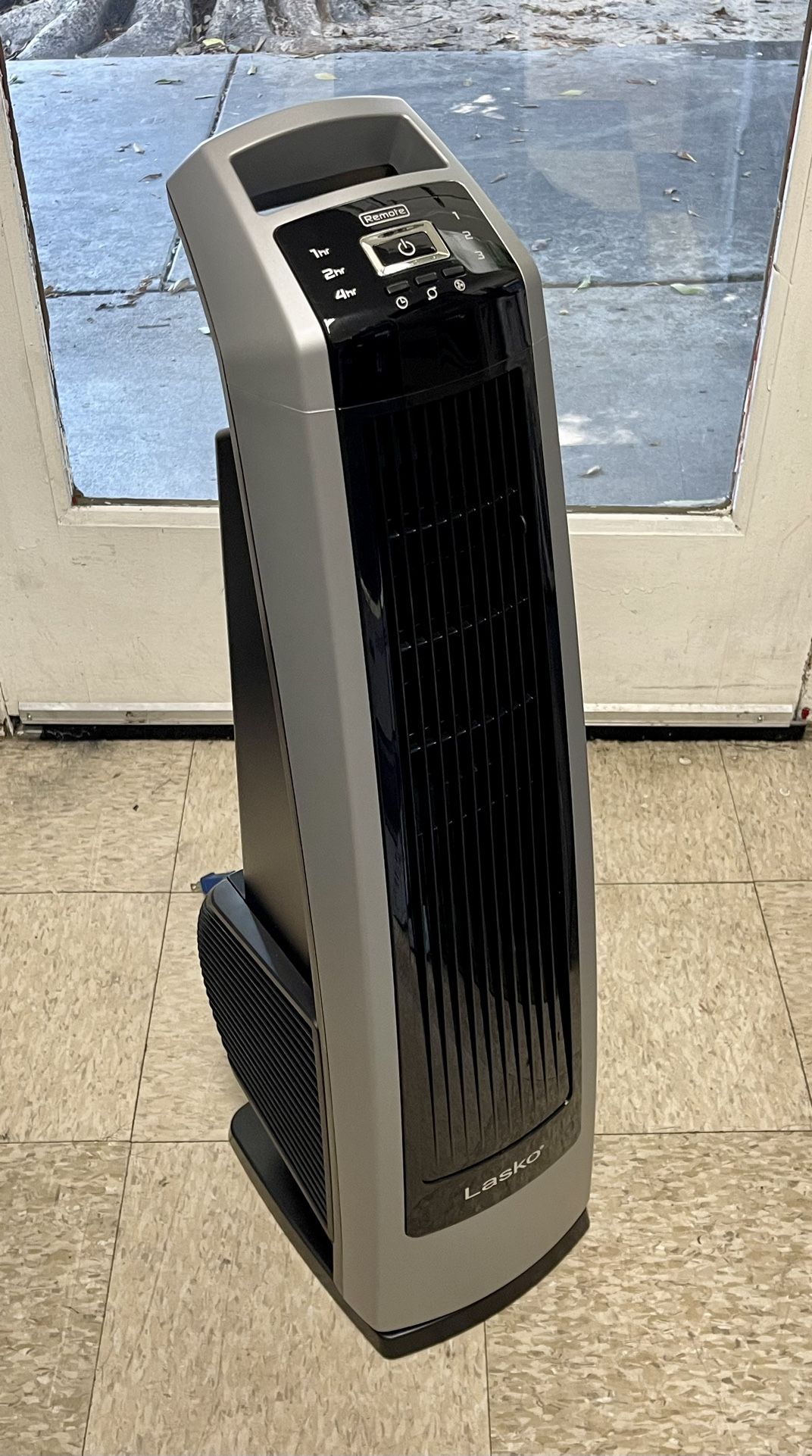 LASKO - 35 Inch Tower Fan - High speed - Remote Control for Sale in Los  Angeles, CA - OfferUp
