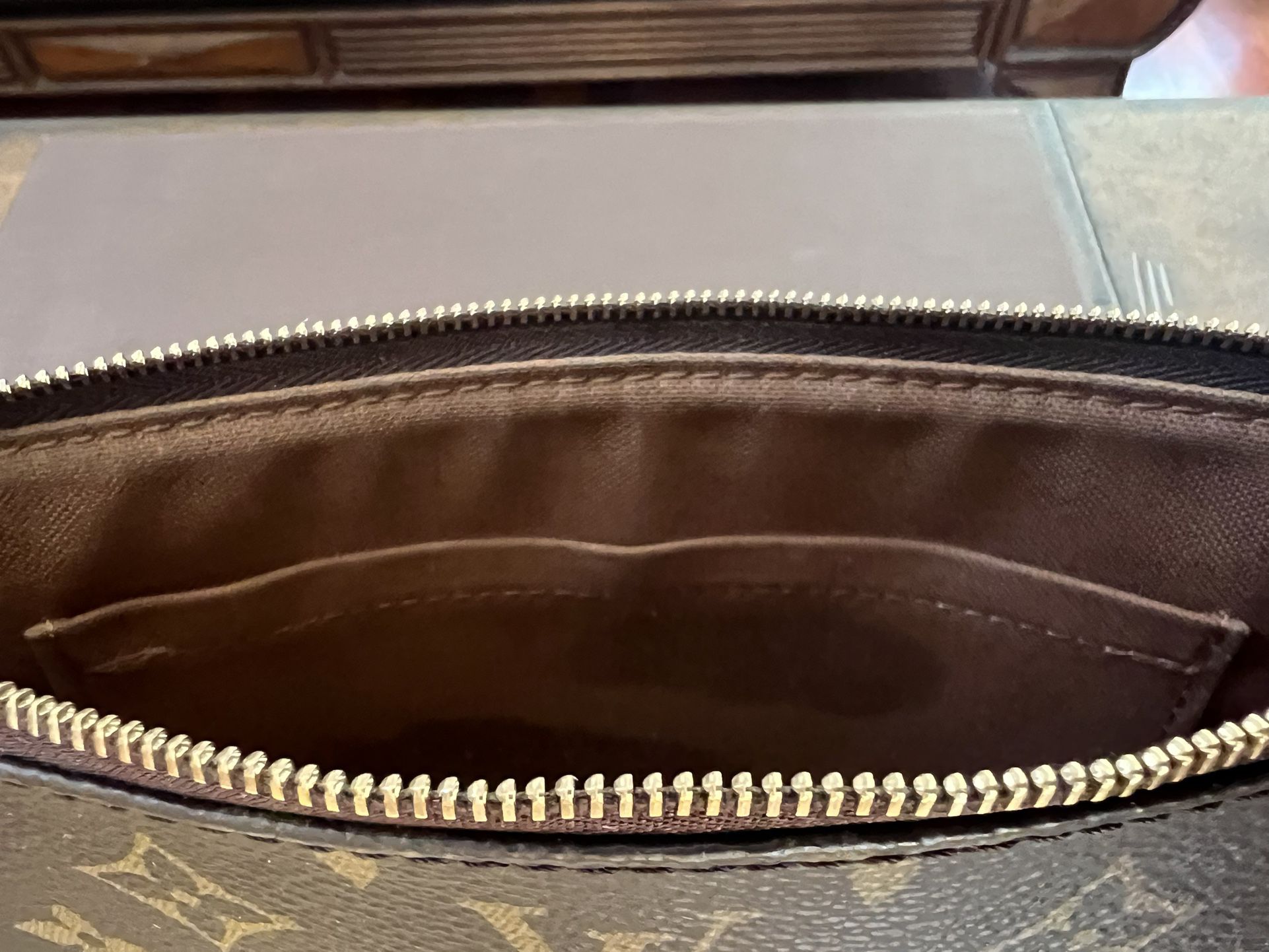 authentic LOUIS VUITTON purse for Sale in Chino Hills, CA - OfferUp