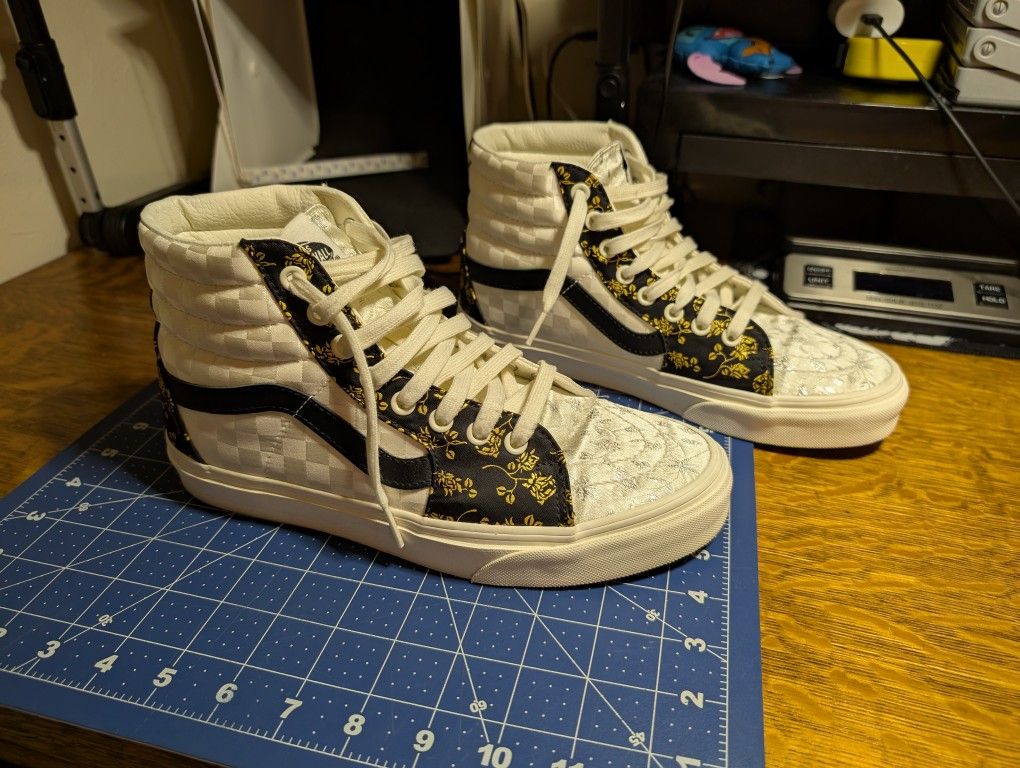Vans Women’s Hi Brocade Floral Patchwork Sneakers High-Top Shoes Size 9 Womens