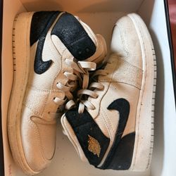 Tan And Black Jordan’s 