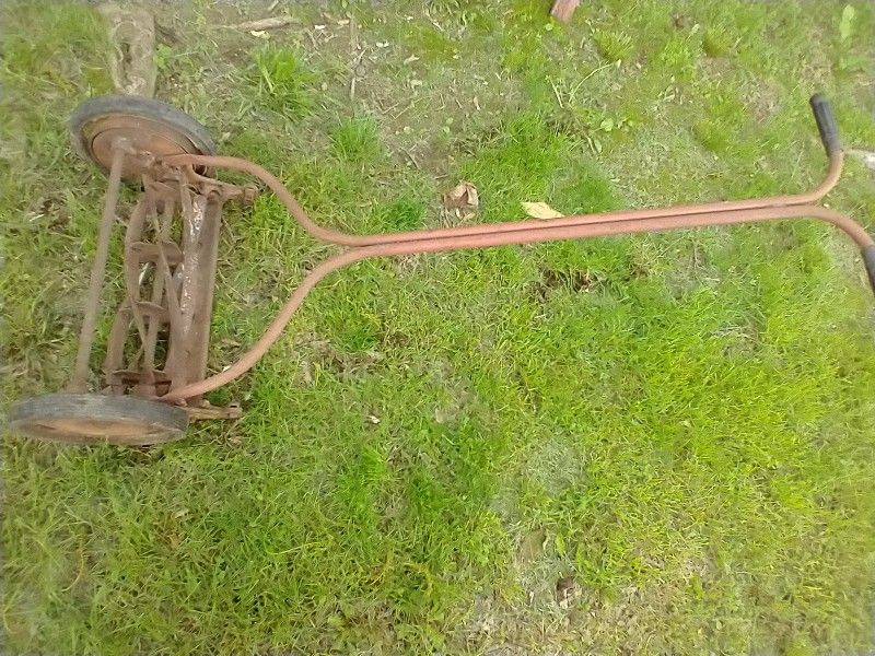Manual Grass Mower