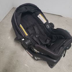 Graco SnugRide SnugLock Infant Car Seat-Black
