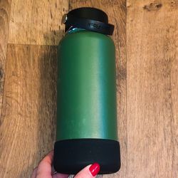 Hydro Flask Wide Mouth 32 oz. Olive Green for Sale in Limestone, TN -  OfferUp