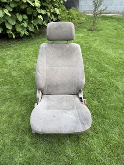 2001 Toyota Tacoma front Passenger Seat