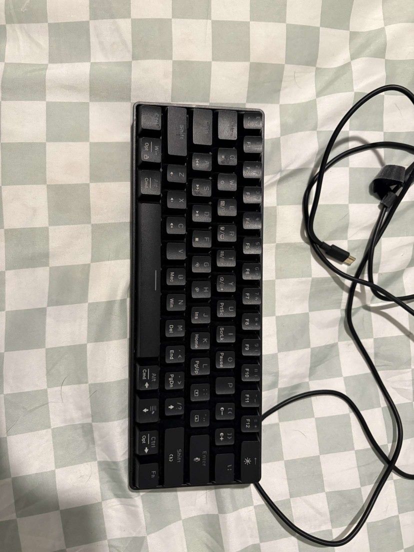 KOORUI gaming Keyboard Red Keys