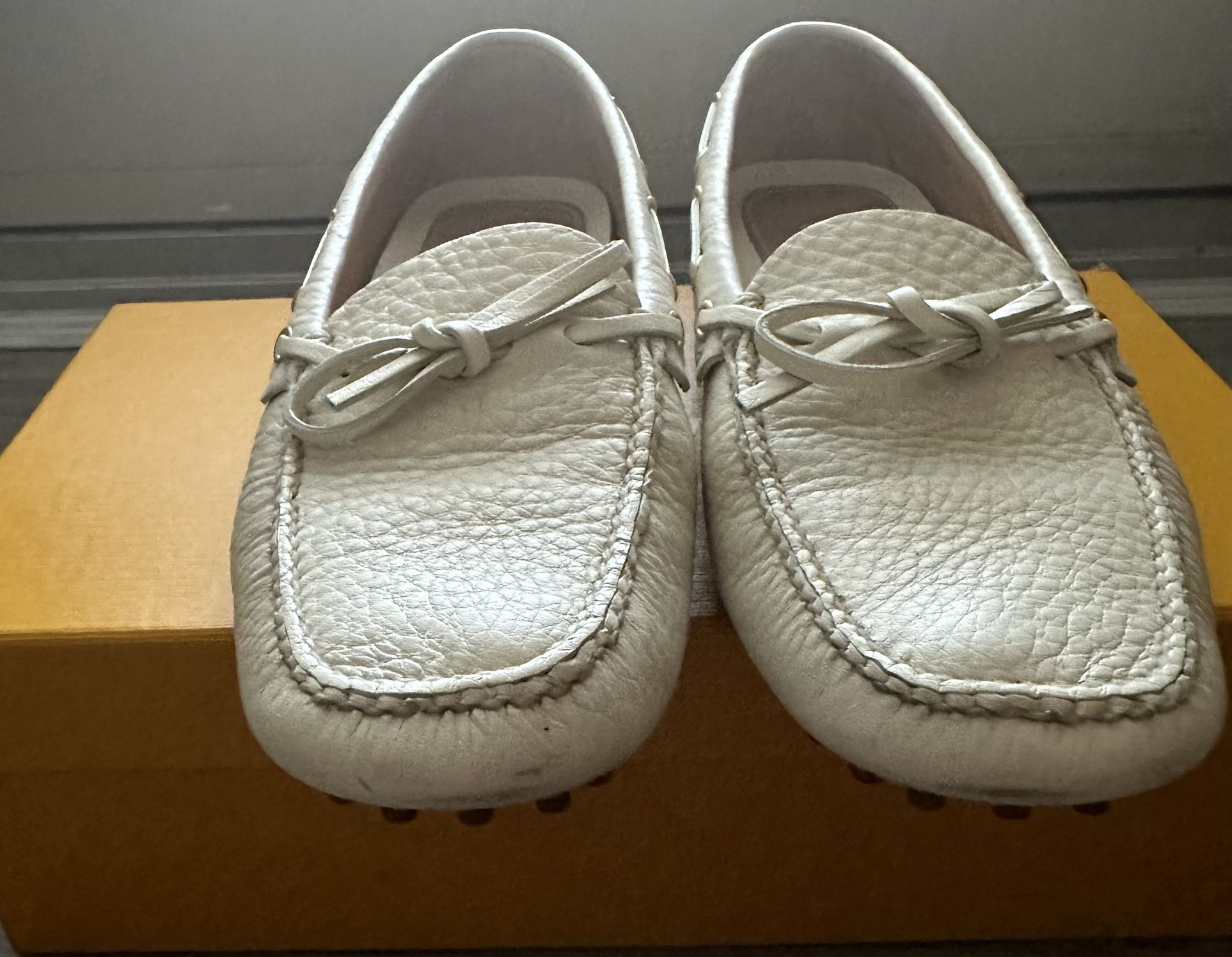 Car Shoe White Loafer  & Accessories