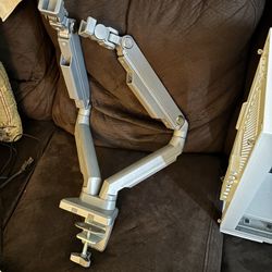 Double Monitor Mount